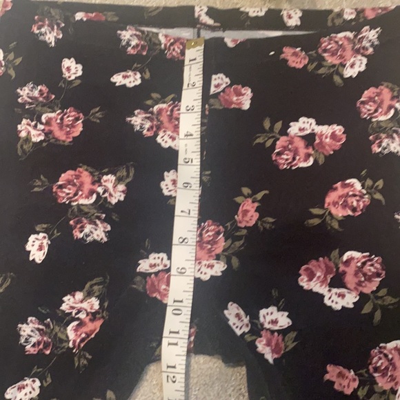 Black floral leggings soft - Picture 4 of 6